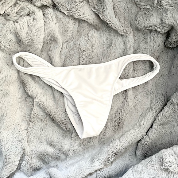 Kaikini Bottom - Picture 1 of 3